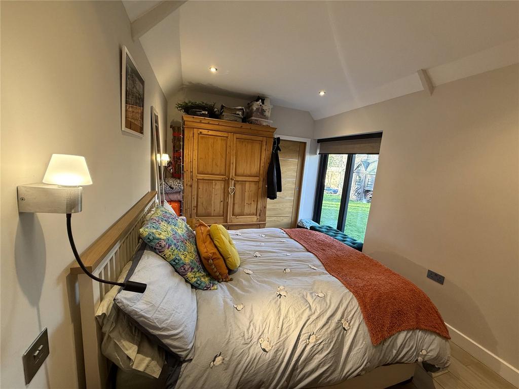 Annexe - Bedroom