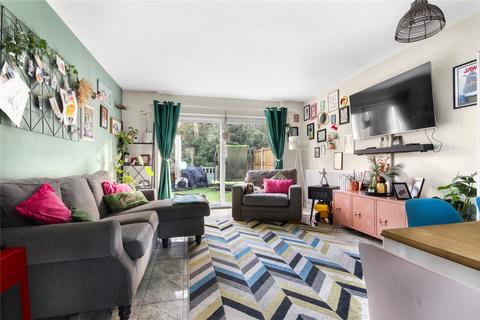 25 Northcott, Hanworth, Bracknell, RG12 7WR