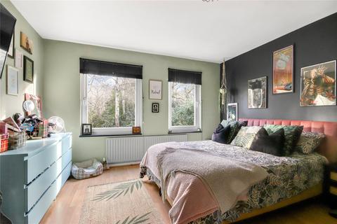 25 Northcott, Hanworth, Bracknell, RG12 7WR