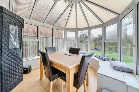 20 Lakeside, Fareham, PO17 5EP