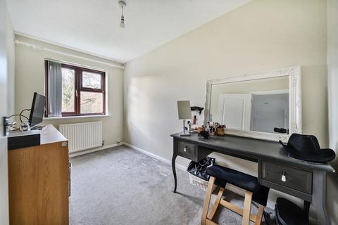 20 Lakeside, Fareham, PO17 5EP