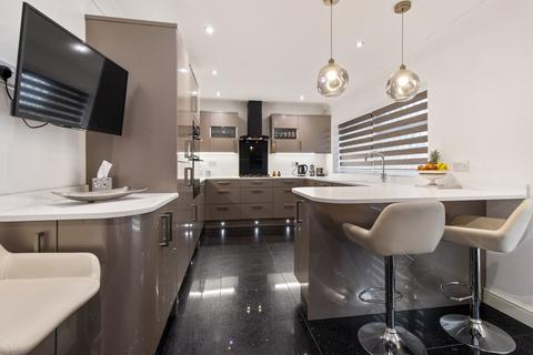 31 Bramley Avenue, Worcester, WR2 6DQ