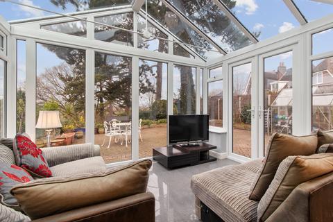 31 Bramley Avenue, Worcester, WR2 6DQ