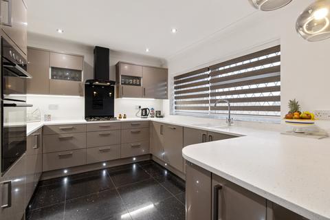 31 Bramley Avenue, Worcester, WR2 6DQ
