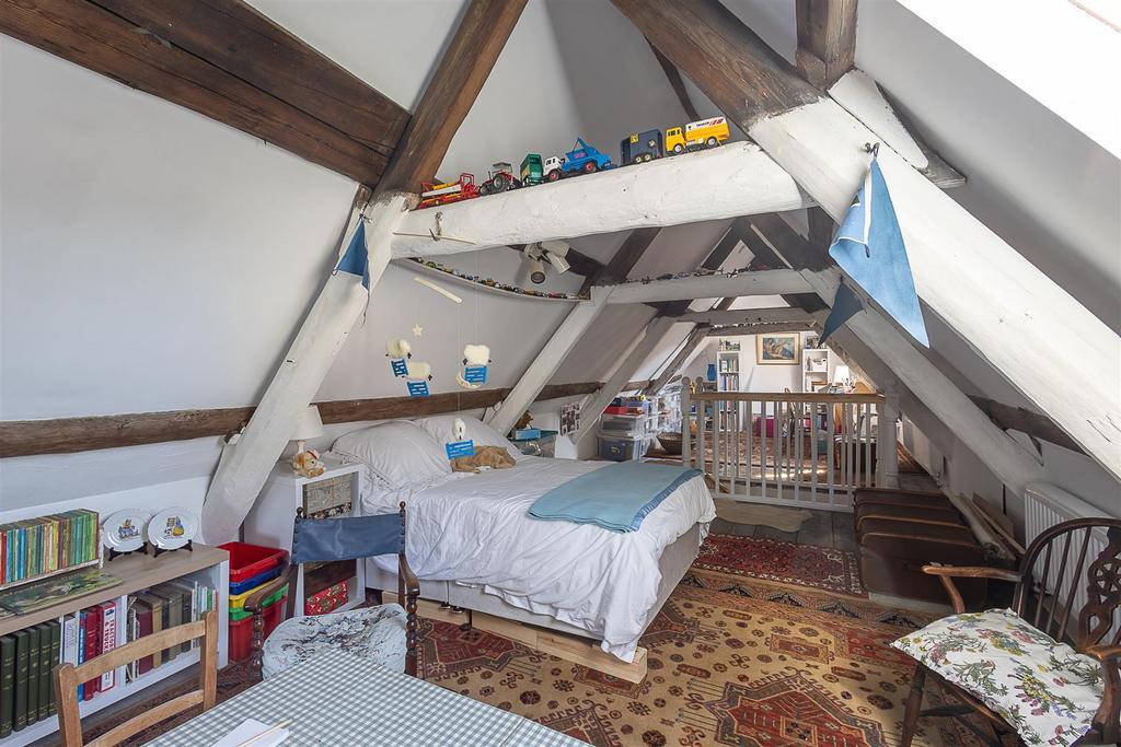 Attic (Bed 4)
