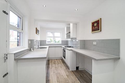 2 bedroom end of terrace house for sale, Oakfield Street, Altrincham