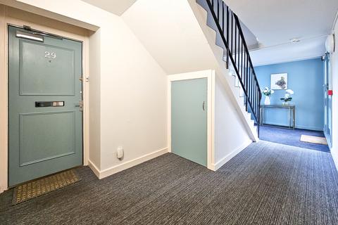 2 bedroom flat for sale, Queens Road, Harrogate, HG2