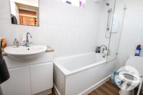 1 bedroom flat for sale, West Park, London, SE9