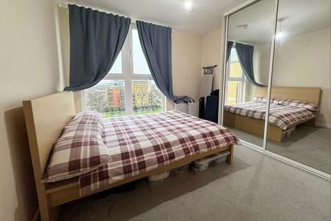 2 bedroom apartment to rent, Monarch Way, Ilford IG2