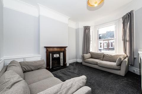 4 bedroom flat to rent, Elspeth Road, Battersea, London,  SW11