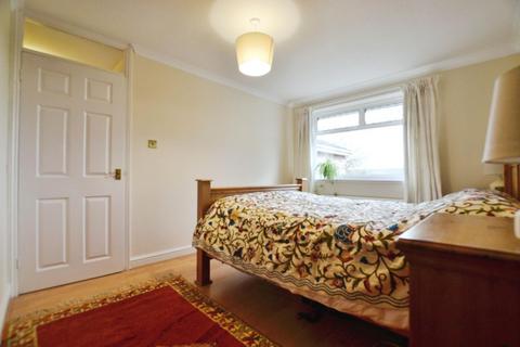 22 Yewcroft Close, Bristol, BS14 0ES