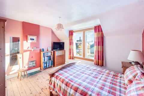 7 Nellfield Road, Crieff, PH7 3DU