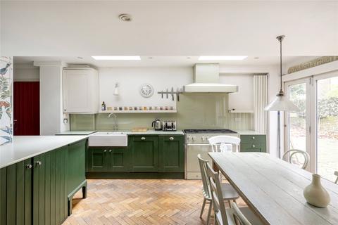 5 bedroom terraced house to rent, Chesterton Road, London, W10