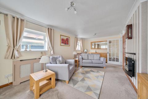 2 bedroom bungalow for sale, Barleyfield Way, Dunstable LU5