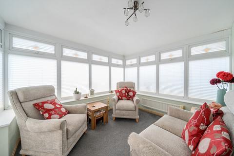 11 Barleyfield Way, Houghton Regis, Dunstable, LU5 5ER