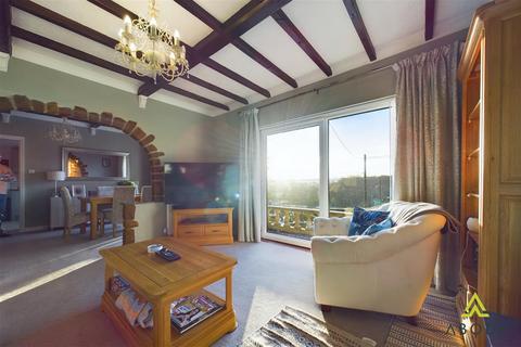 Hollybank Tean Road, Cheadle, Stoke-on-trent, ST10 1TZ