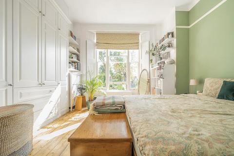 2 bedroom flat for sale, Eliot Park, Blackheath