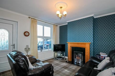 2 bedroom end of terrace house for sale, Cross Keys, Ossett WF5