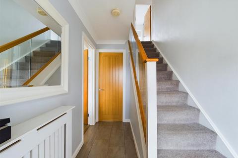 4 bedroom detached house for sale, St. Andrews Close, Whitley Bay