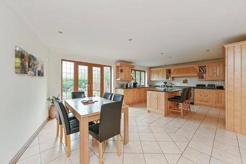 5 bedroom detached house for sale, Alton Lane, Four Marks, Alton, Hampshire