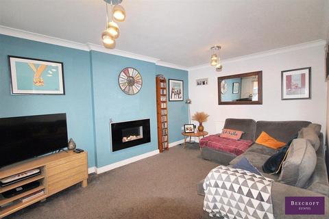 19 Woolscroft View, Hemingfield, Barnsley, S73 0AX