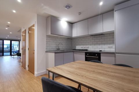 Apartment to rent, Regent Farm Road, Gosforth, Newcastle Upon Tyne