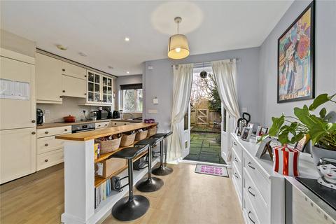 2 bedroom end of terrace house for sale, Priory Road