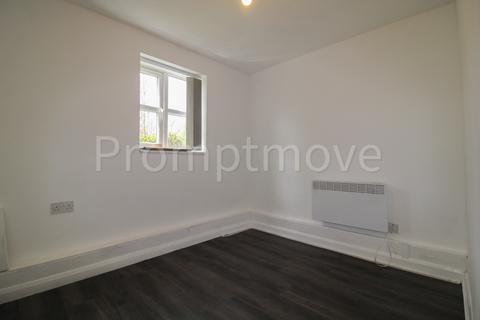 2 bedroom flat to rent, The Ridings Luton LU3 1BY