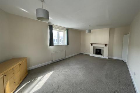 2 bedroom duplex to rent, Chesterfield Road, Woodseats, Sheffield