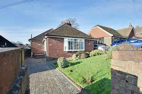 2 bedroom detached bungalow for sale, Broad View, Bexhill-On-Sea