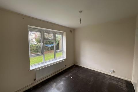 1 bedroom ground floor flat for sale, Guildford Avenue, Westgate-On-Sea, Kent