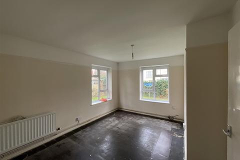 1 bedroom ground floor flat for sale, Guildford Avenue, Westgate-On-Sea, Kent