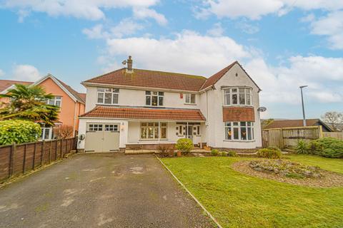 4 bedroom detached house for sale, Newport Road, Llantarnam, NP44