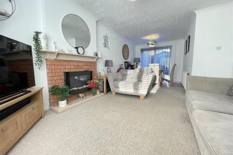 3 bedroom semi-detached house for sale, Platters Close, Ipswich