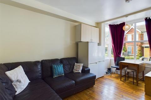 4 bedroom apartment to rent, Stanmer Park Road, Brighton