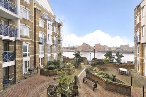 3 bedroom apartment for sale, Hampton Court, King And Queen Wharf, Rotherhithe Street, London, SE16