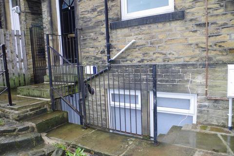 1 bedroom flat to rent, Bradford Road, Idle