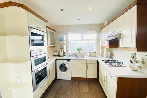 3 bedroom link detached house for sale, Evesham Grove, Ashton-Under-Lyne OL6