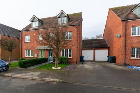 4 bedroom semi-detached house for sale, Old Station Drive, Ruddington, Nottingham