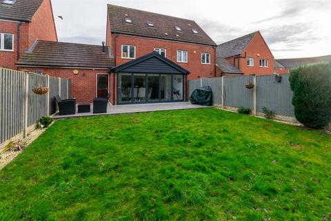 4 bedroom semi-detached house for sale, Old Station Drive, Ruddington, Nottingham