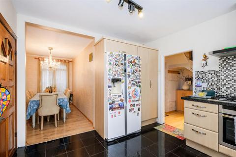 52 Appleby Road, London, E16 1LQ