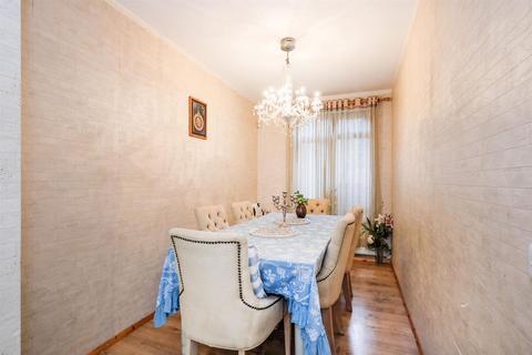 52 Appleby Road, London, E16 1LQ