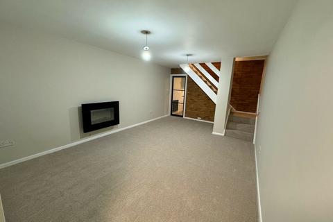 14 Buckden Close, Warwick, CV34 5XG
