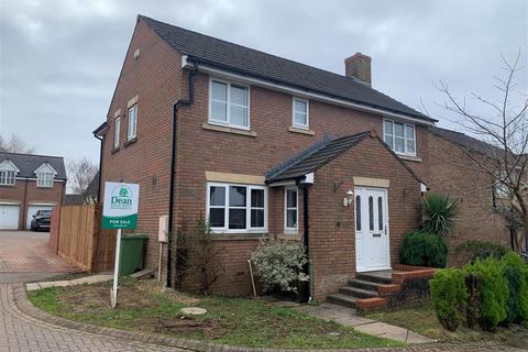 4 bedroom detached house for sale, Colliers Field, Cinderford