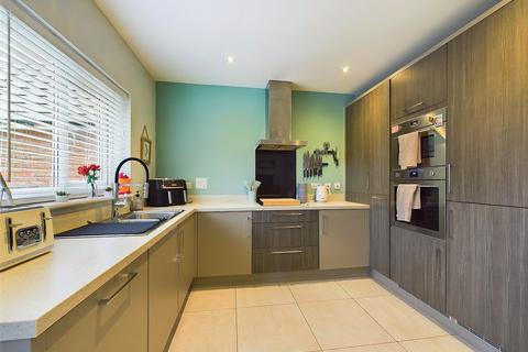 4 bedroom detached house for sale, Bridge Keepers Way, Hardwicke, Gloucester, Gloucestershire, GL2