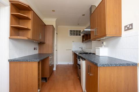 2 bedroom flat for sale, Clifton Gardens, Folkestone, CT20