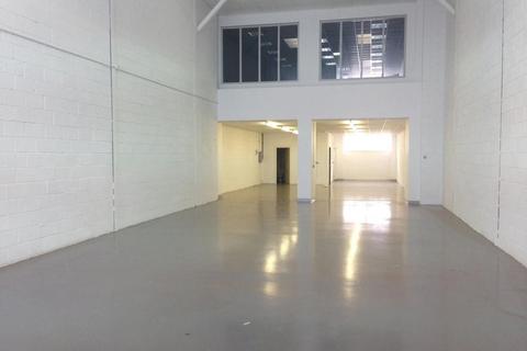 Warehouse to rent, Unit 6 Chartwell Business Centre, Chartwell Road, Lancing, BN15 8UE