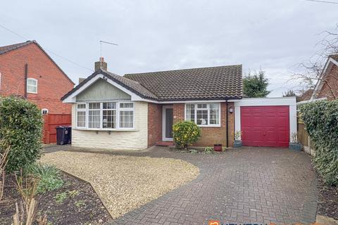 2 bedroom detached bungalow for sale, Costa Row, 6 NG23