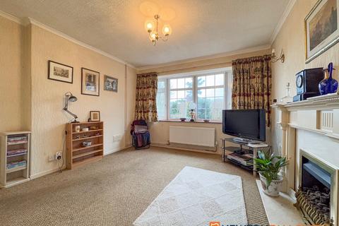 2 bedroom detached bungalow for sale, Costa Row, 6 NG23