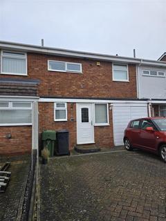 3 bedroom terraced house to rent, Pennine Road, Bromsgrove